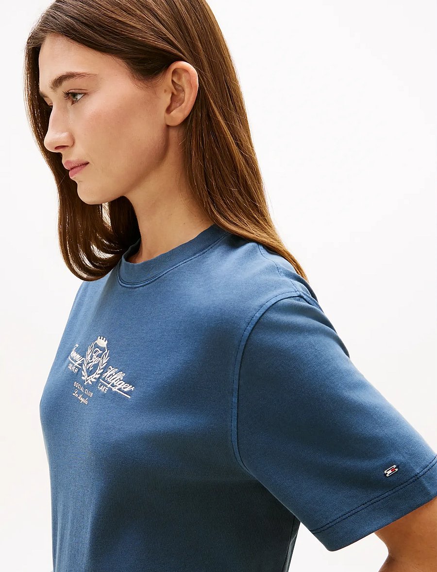 Tommy Hilfiger - VARSITY CREST MDRN C-NK SS TEE - t-shirts - dark night navy - 4
