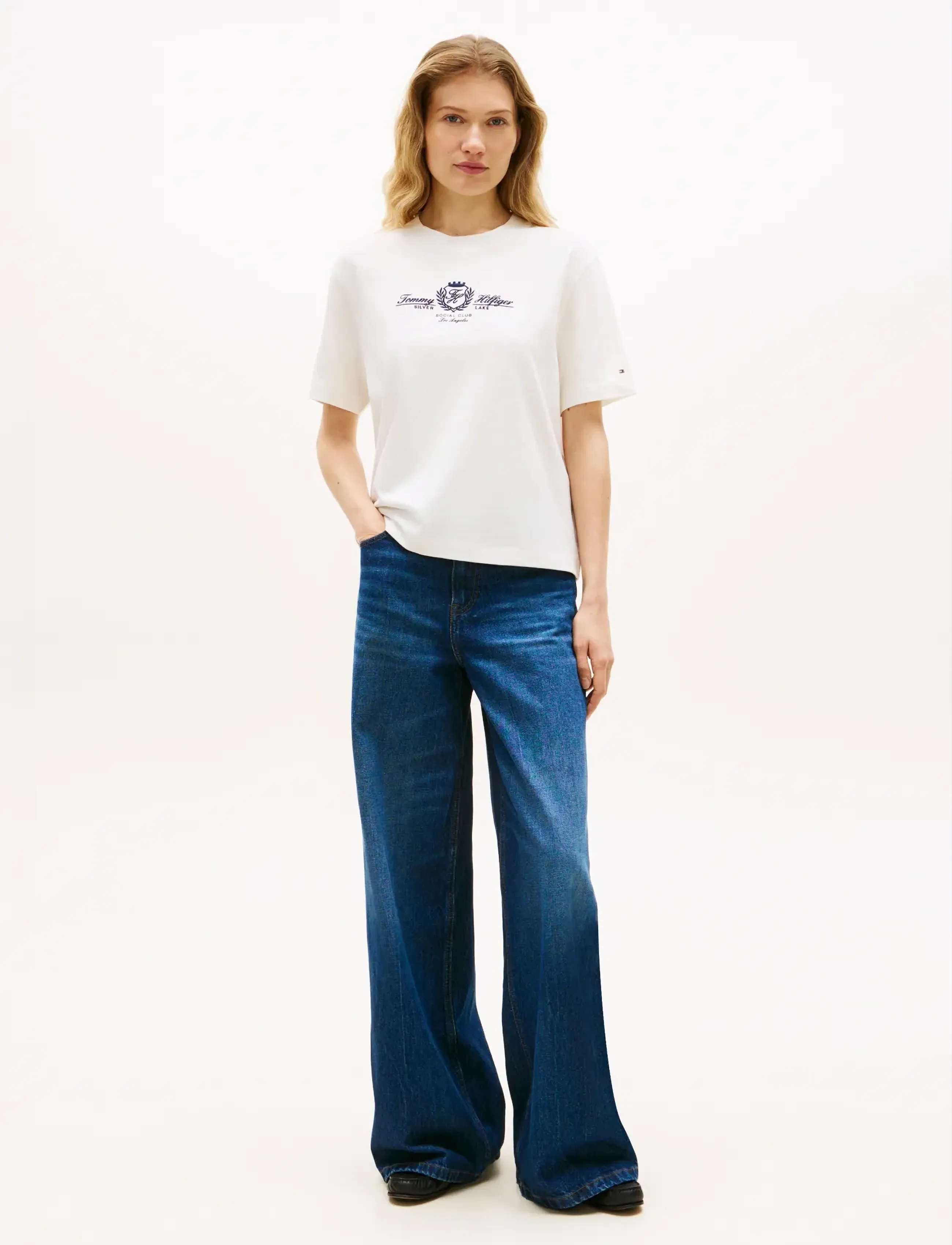 Tommy Hilfiger - VARSITY CREST MDRN C-NK SS TEE - t-shirts - ecru - 3