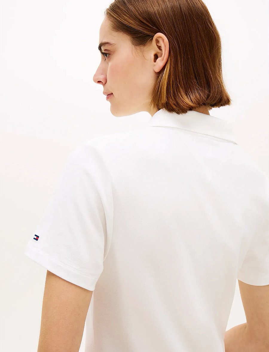 Tommy Hilfiger - TH SCRIPT OPEN-NK POLO DRS - t-shirtklänningar - ecru - 2