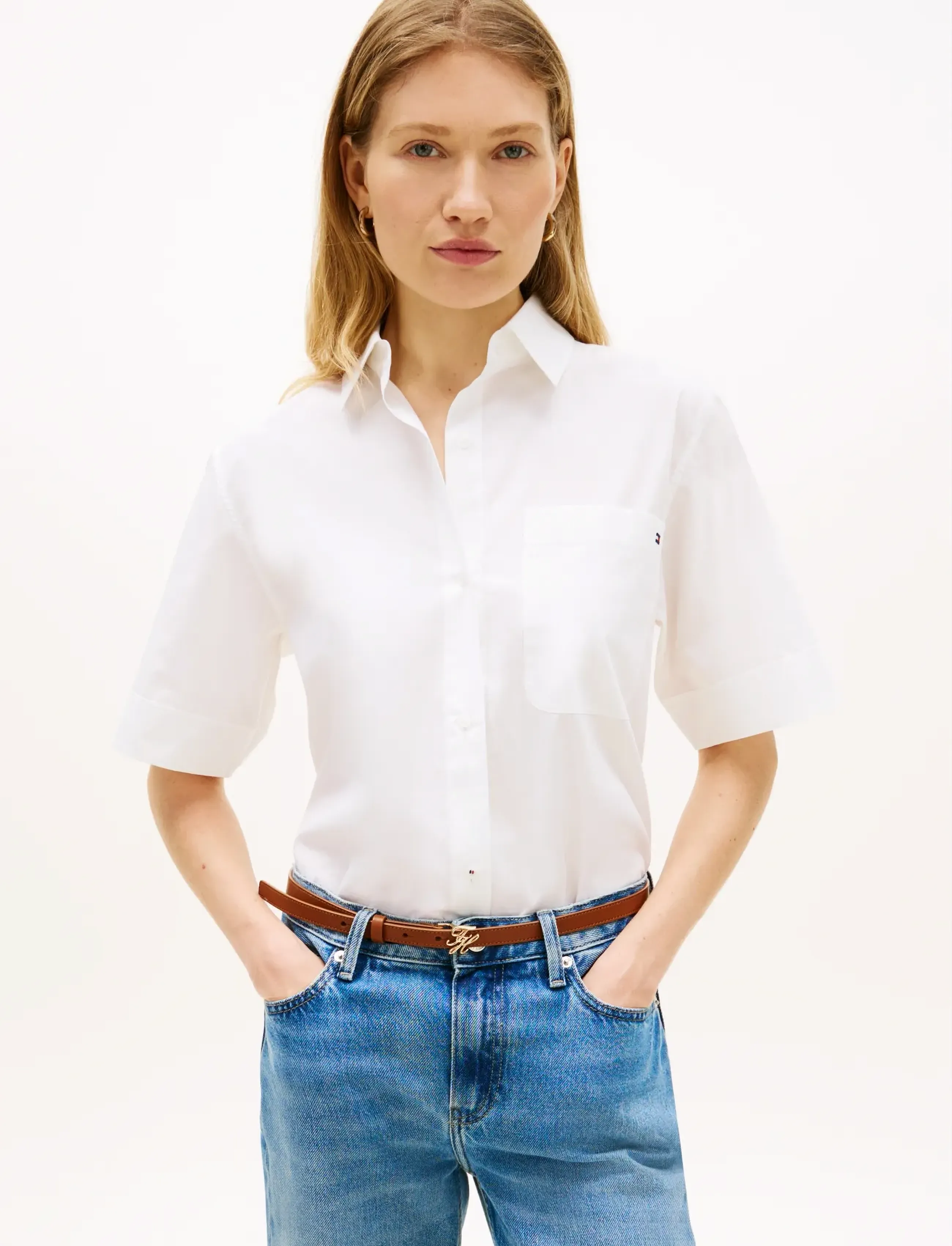 Tommy Hilfiger ESS POPLIN SS SHIRTS - Kläder - TH OPTIC WHITE / white
