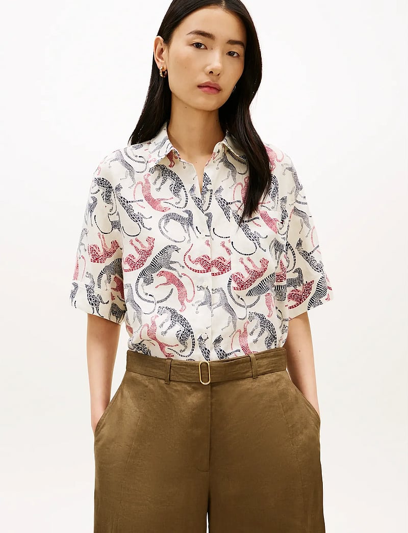 Tommy Hilfiger - ESS LINEN SS SHIRT - lühikeste varrukatega särgid - leopard baroque rwb - 0