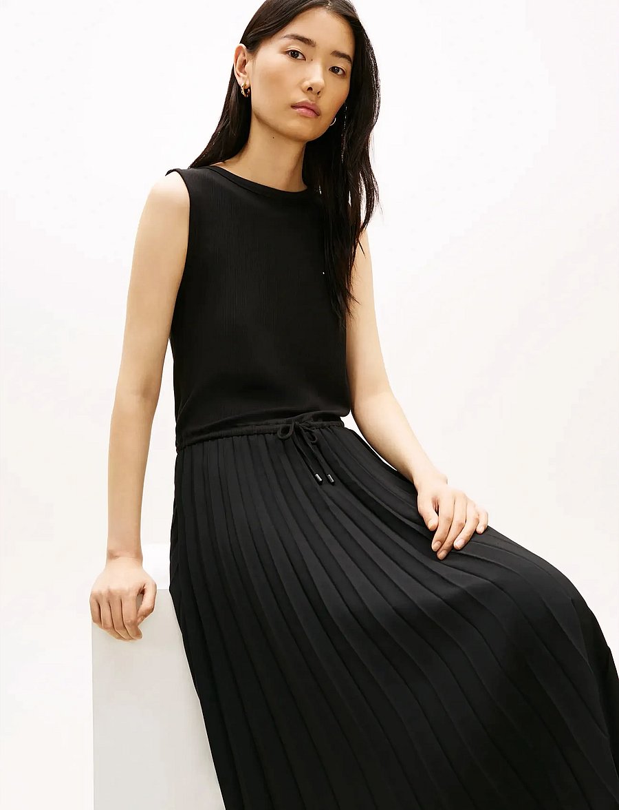 Tommy Hilfiger - 5X2 SLASH-NK MIX MEDIA DRS - midi dresses - black - 2