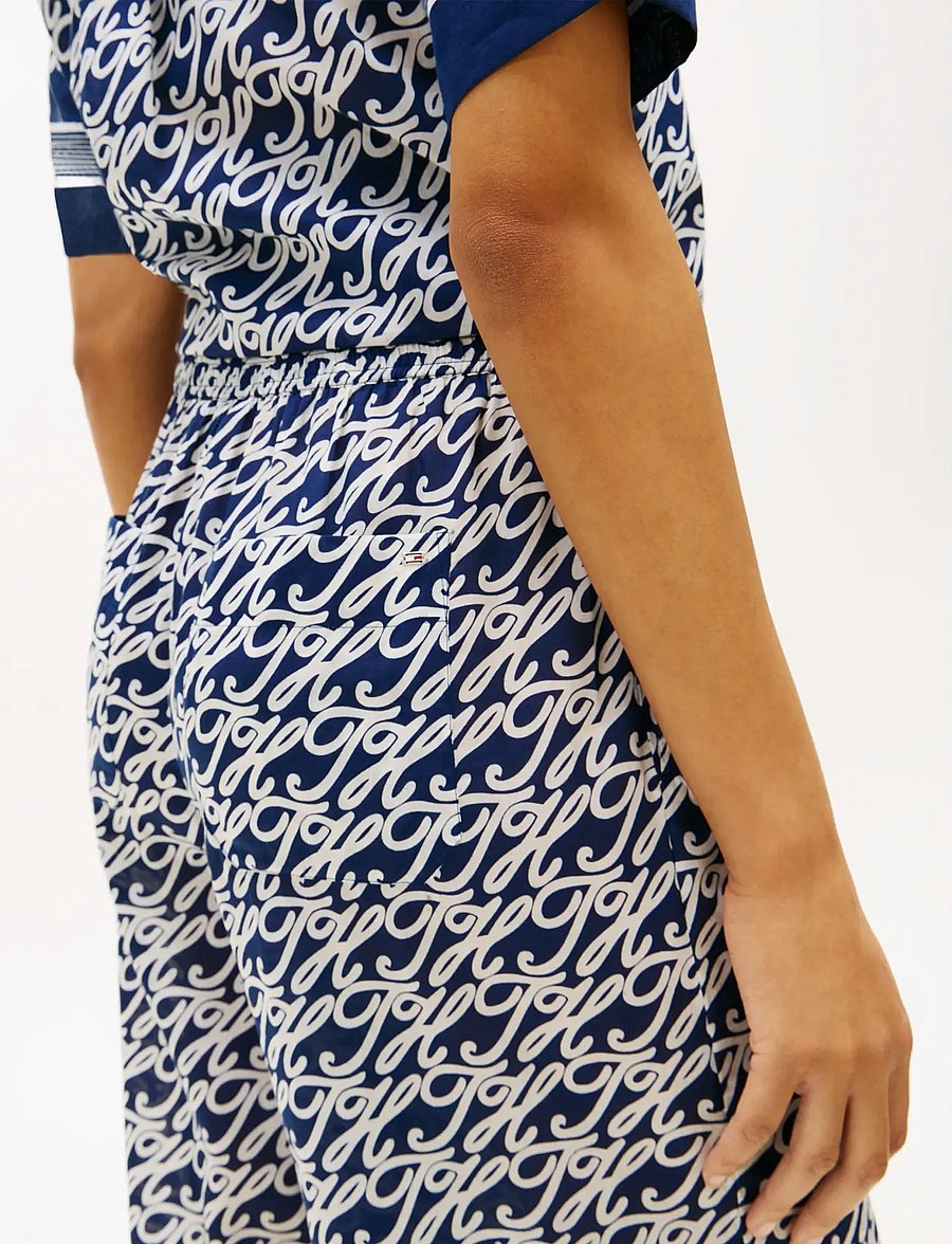 Tommy Hilfiger - SWIMSHOP SILK VOILE AOP PANTS - bukser med brede ben - th script preppy navy - 4