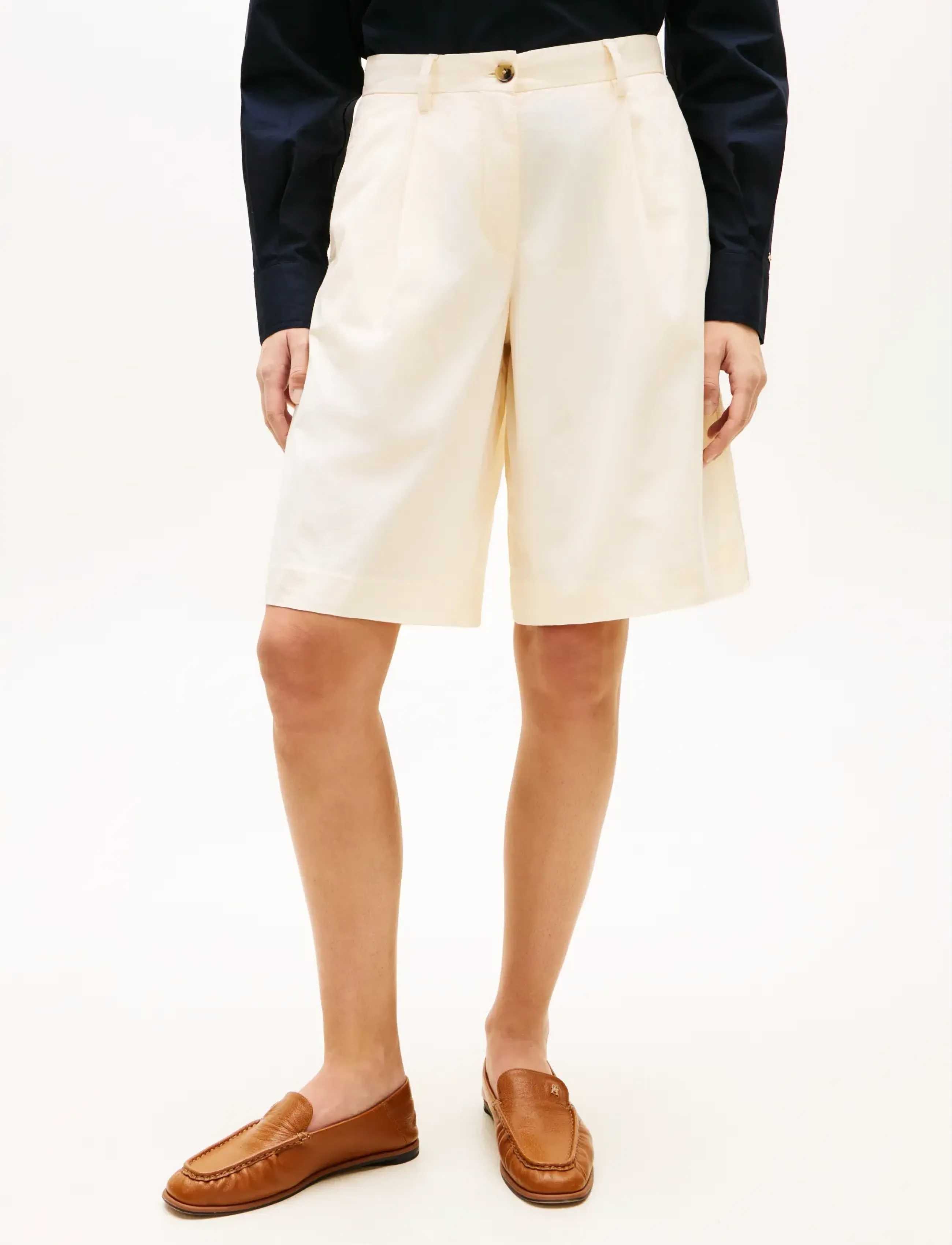 Tommy Hilfiger Washed Cotton Pleated Short, 34, Cream, Shorts > Bermudas, Dame