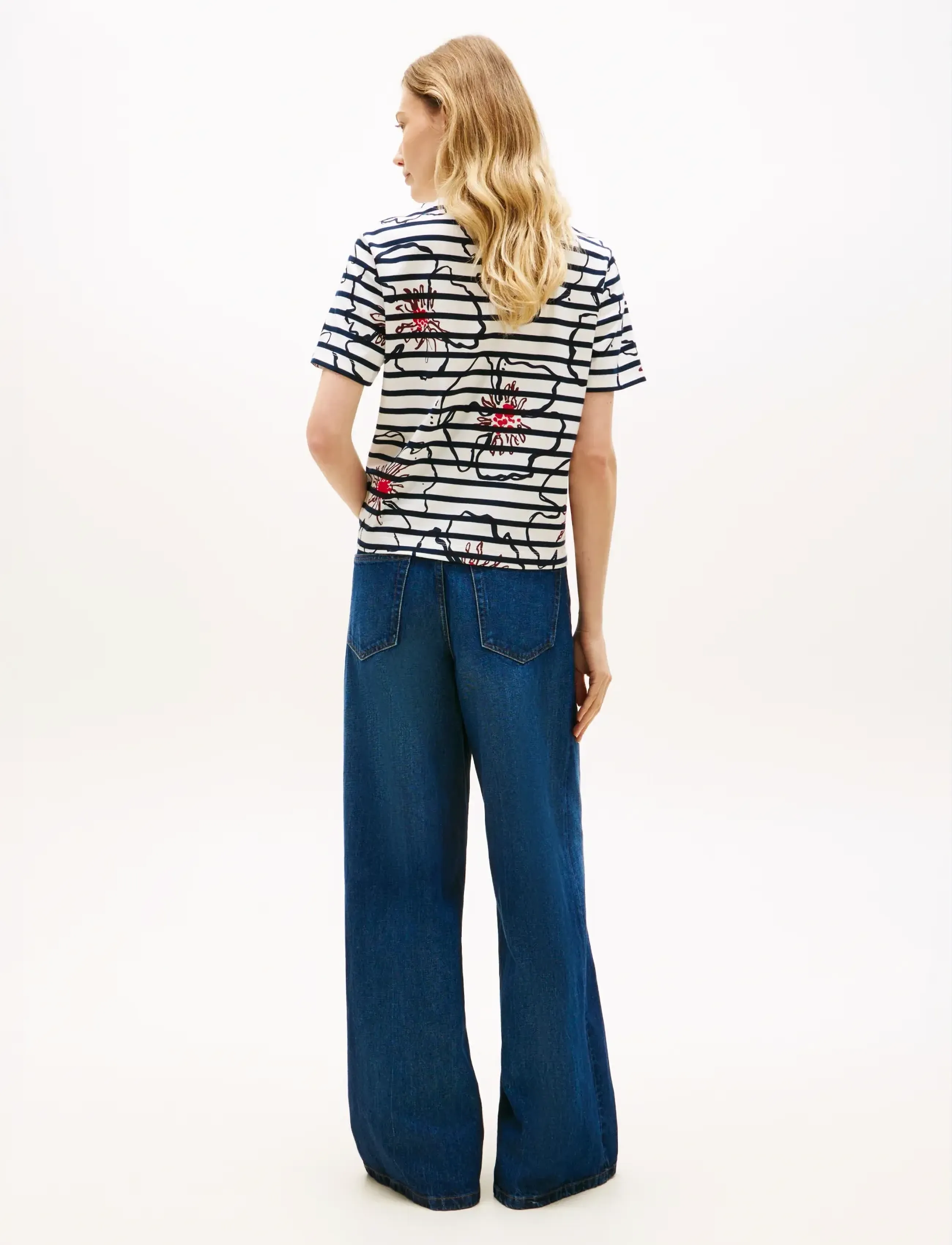Tommy Hilfiger - FLOWER GRAPHIC REG C-NK SS TEE - marškinėliai - breton stp ivory silk   navy poppy - 2