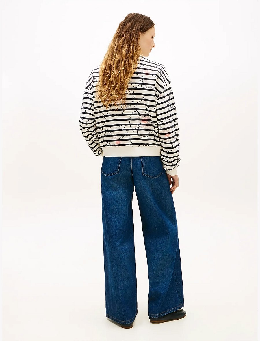 Tommy Hilfiger - FLOWER GRAPHIC SWEATSHIRT - vardagsstil - breton stp ivory silk navy poppy - 2