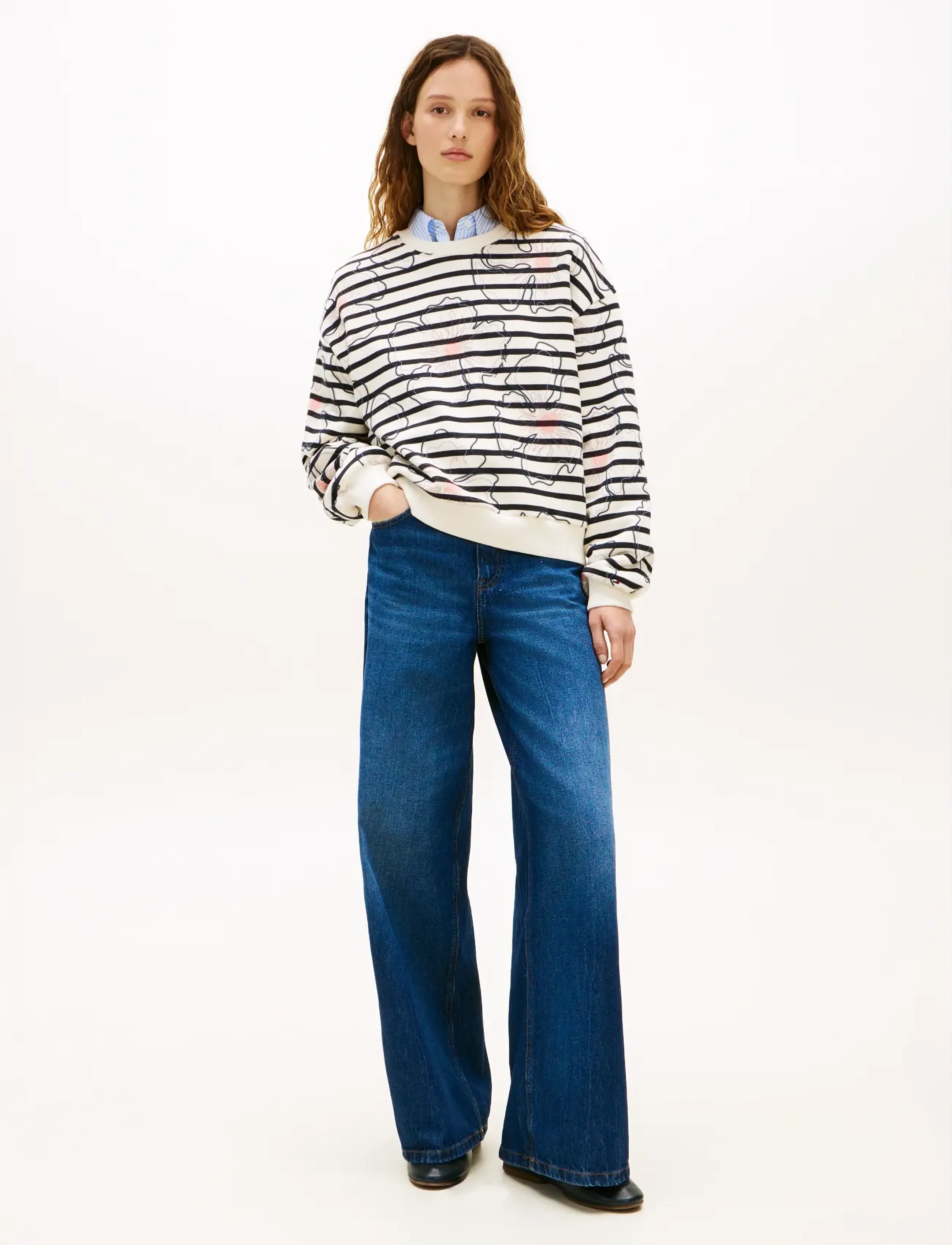 Tommy Hilfiger - FLOWER GRAPHIC SWEATSHIRT - everyday style - breton stp ivory silk   navy poppy - 3