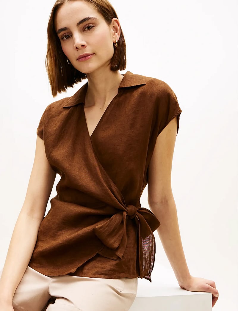 Tommy Hilfiger - LINEN KNOT NS TOP - varrukateta pluusid - legacy brown - 4
