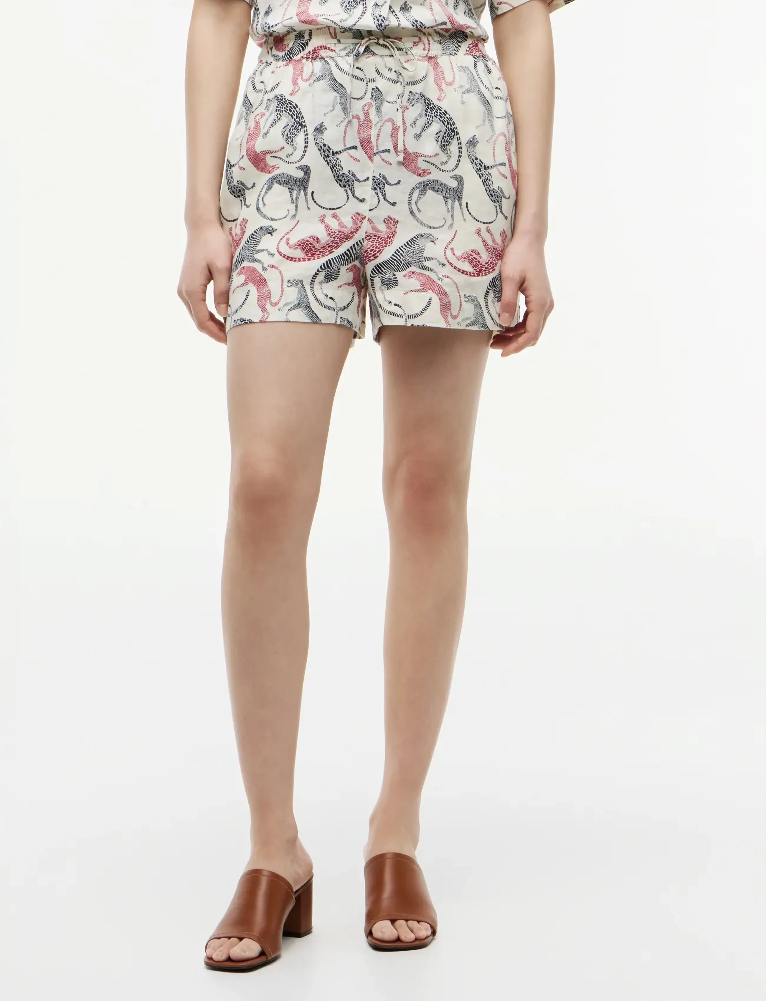 Tommy Hilfiger ESS LINEN PULL ON SHORT - Shorts - LEOPARD BAROQUE RWB / multi
