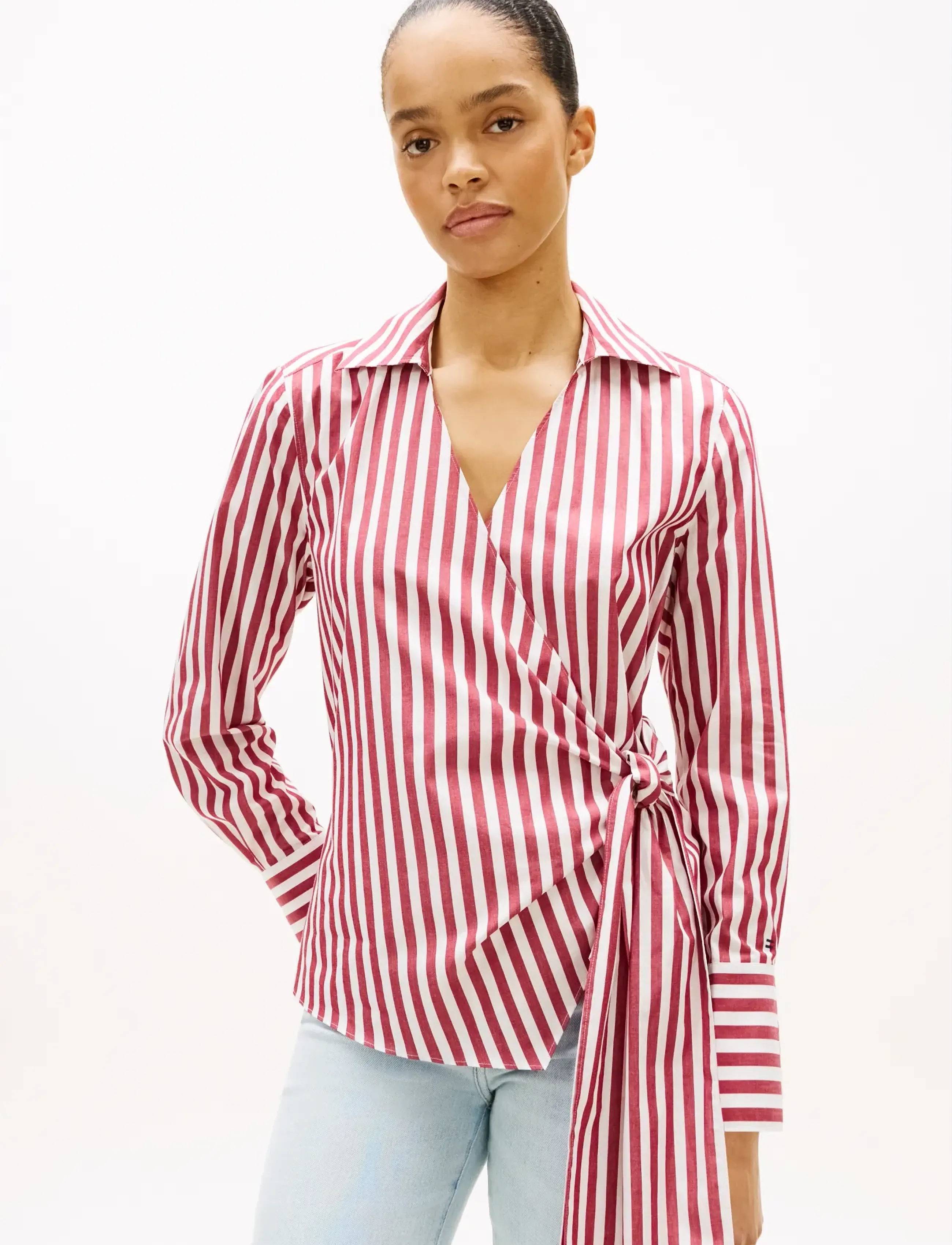 Tommy Hilfiger POPLIN KNOT BLOUSE WITH LS - Blouses - WIDE BANKER STP ECRU LIBERTY RED / red