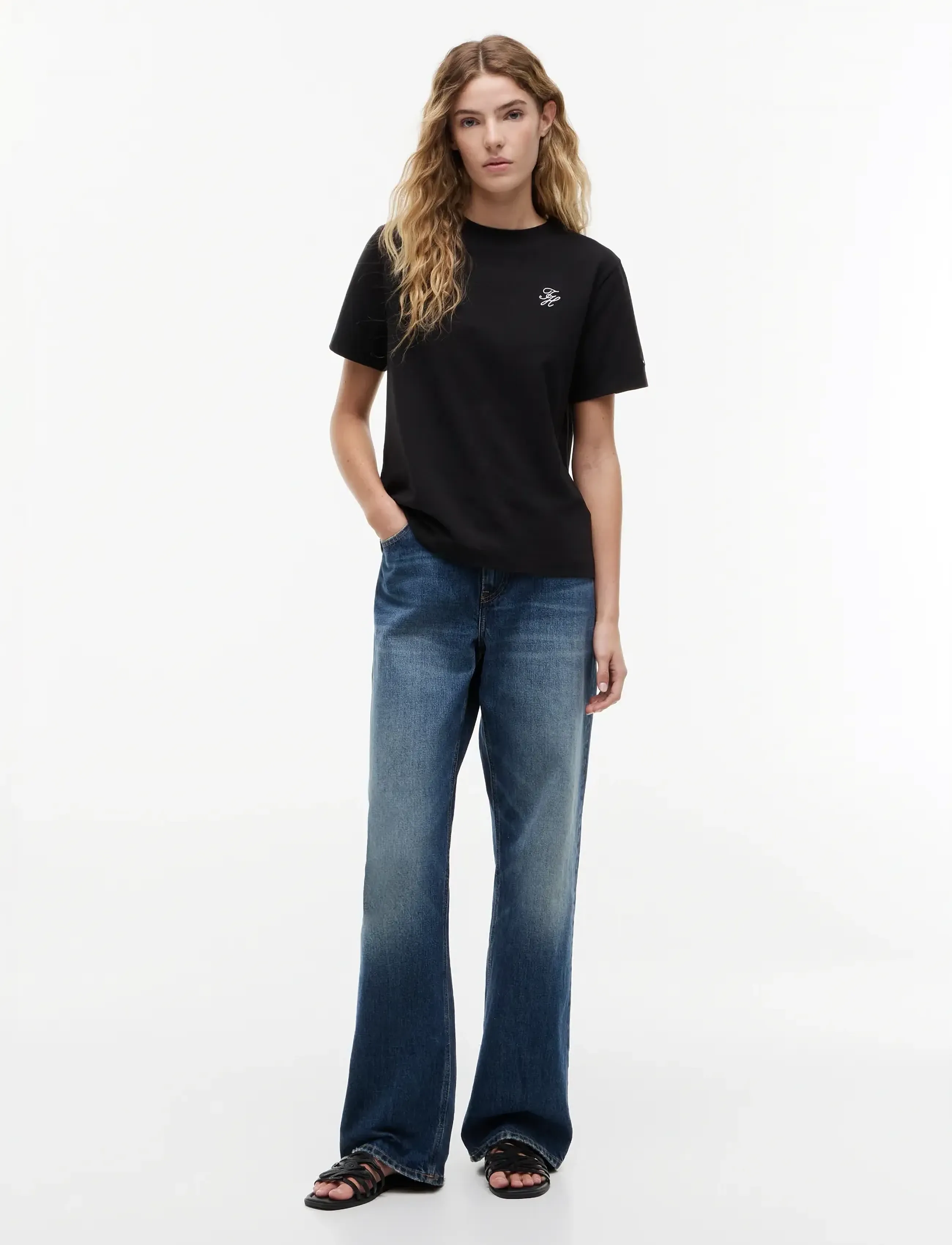 Tommy Hilfiger - TH SCRIPT REG C-NK SS TEE - t-shirts - black - 4