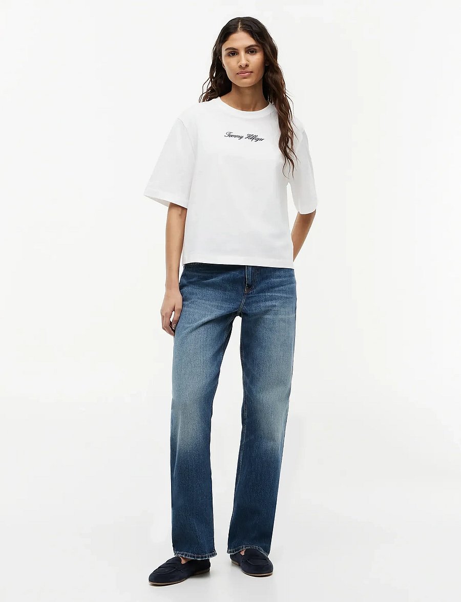 Tommy Hilfiger - CLASSIC SCRIPT TRAPEZE TEE - t-shirts - ecru - 4