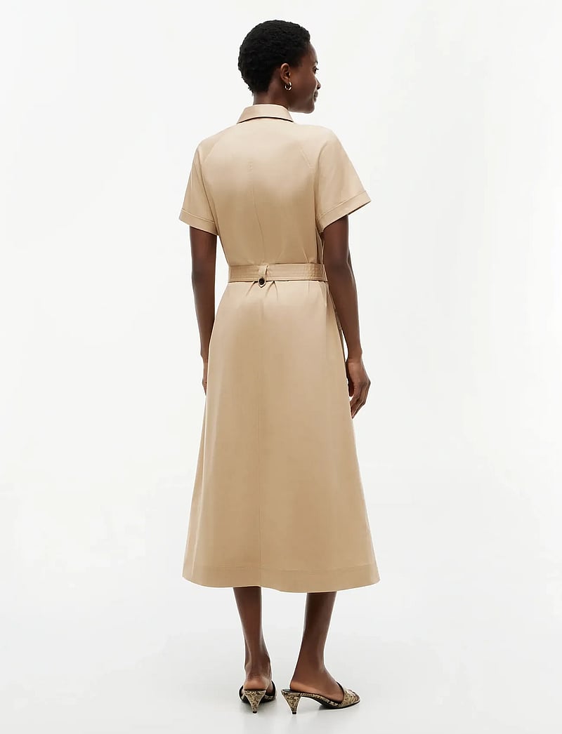 Tommy Hilfiger - CHINO UTILITY MIDI SS DRESS - skjortekjoler - gentle gold - 2