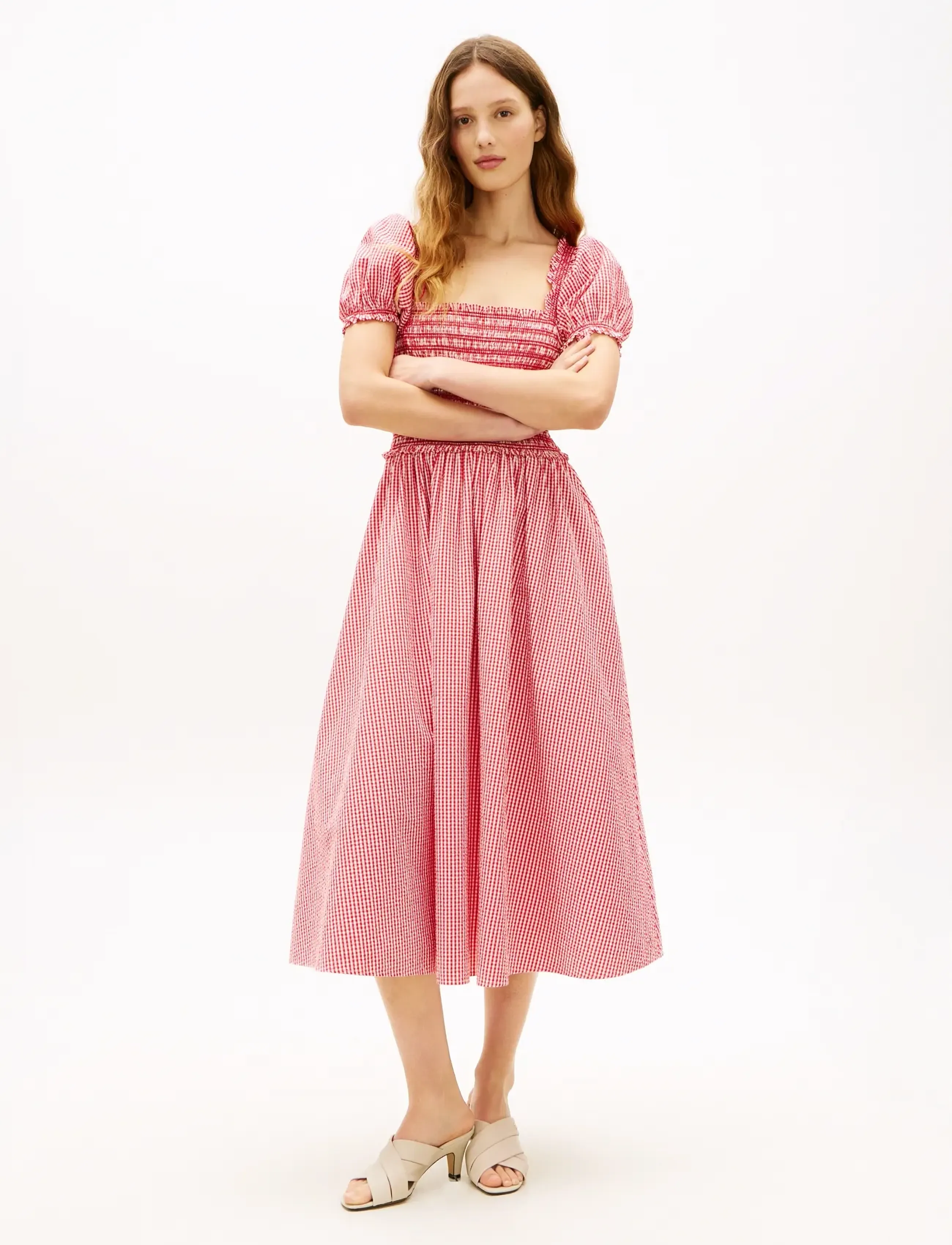 Tommy Hilfiger GINGHAM SMOCK SS MIDI DRESS - Inspiration - GINGHAM ECRU FIREWORKS RED / red