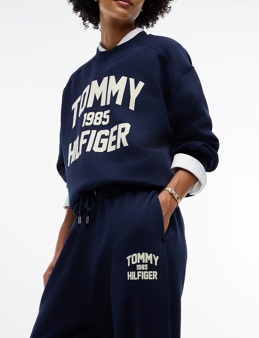 Tommy Hilfiger - VARSITY FLOCK CUFF MR SWTPANTS - vardagsstil - dark blue - 4