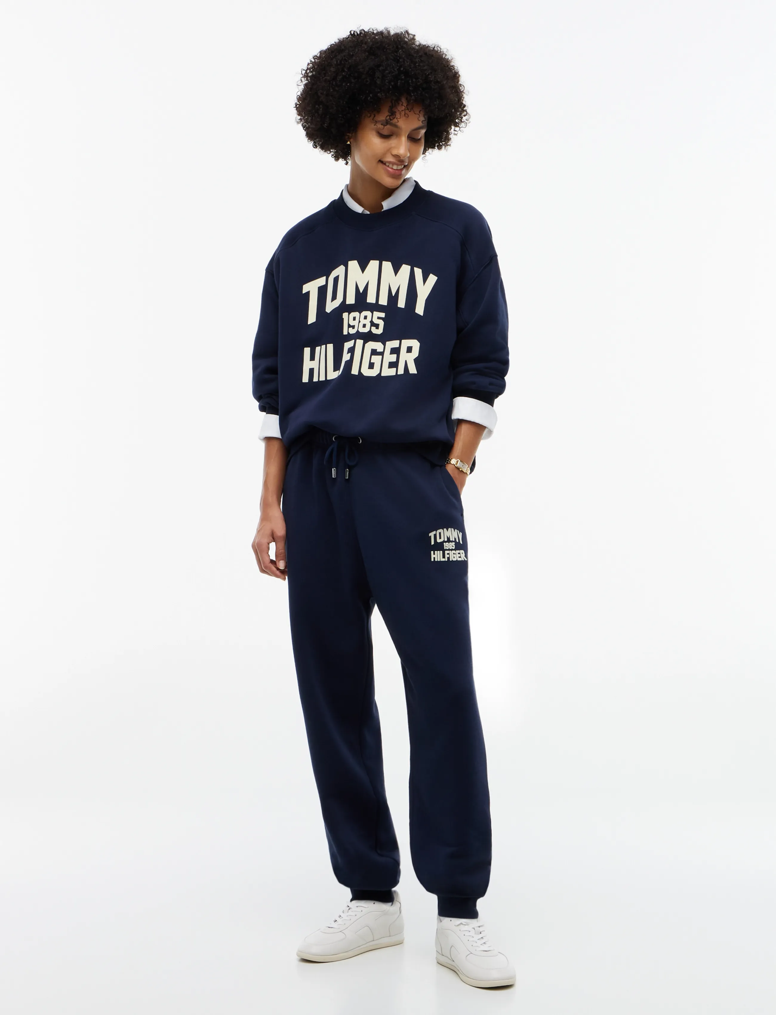 Tommy Hilfiger - VARSITY FLOCK RLXD SWT - igapäevane stiil - dark blue - 4