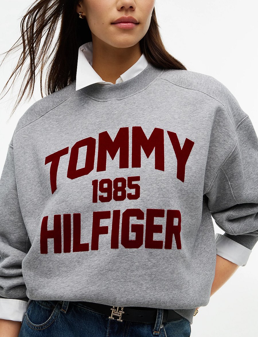 Tommy Hilfiger - VARSITY FLOCK RLXD SWT - sweatshirts - medium grey heather - 3
