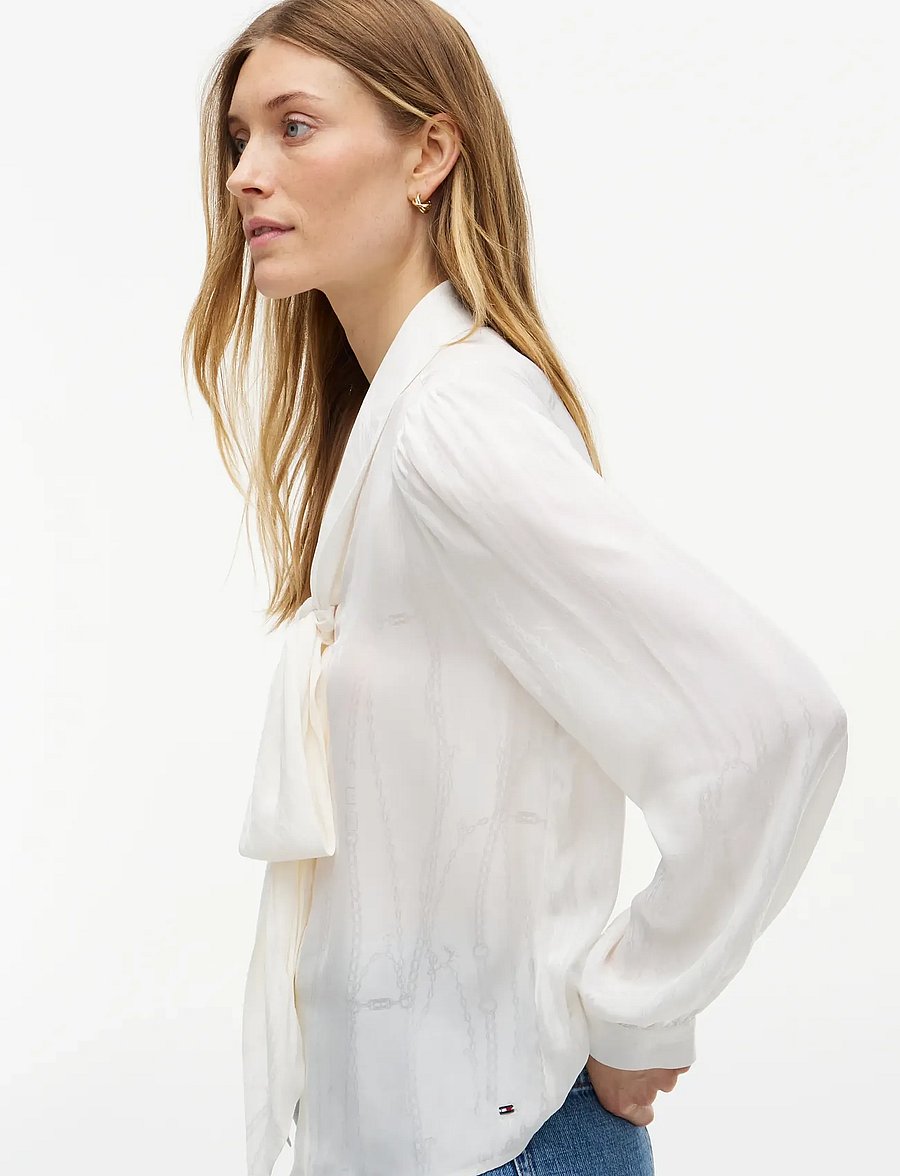 Tommy Hilfiger - JACQUARD FEMININE BOW SHIRT - langærmede bluser - ivory silk - 3