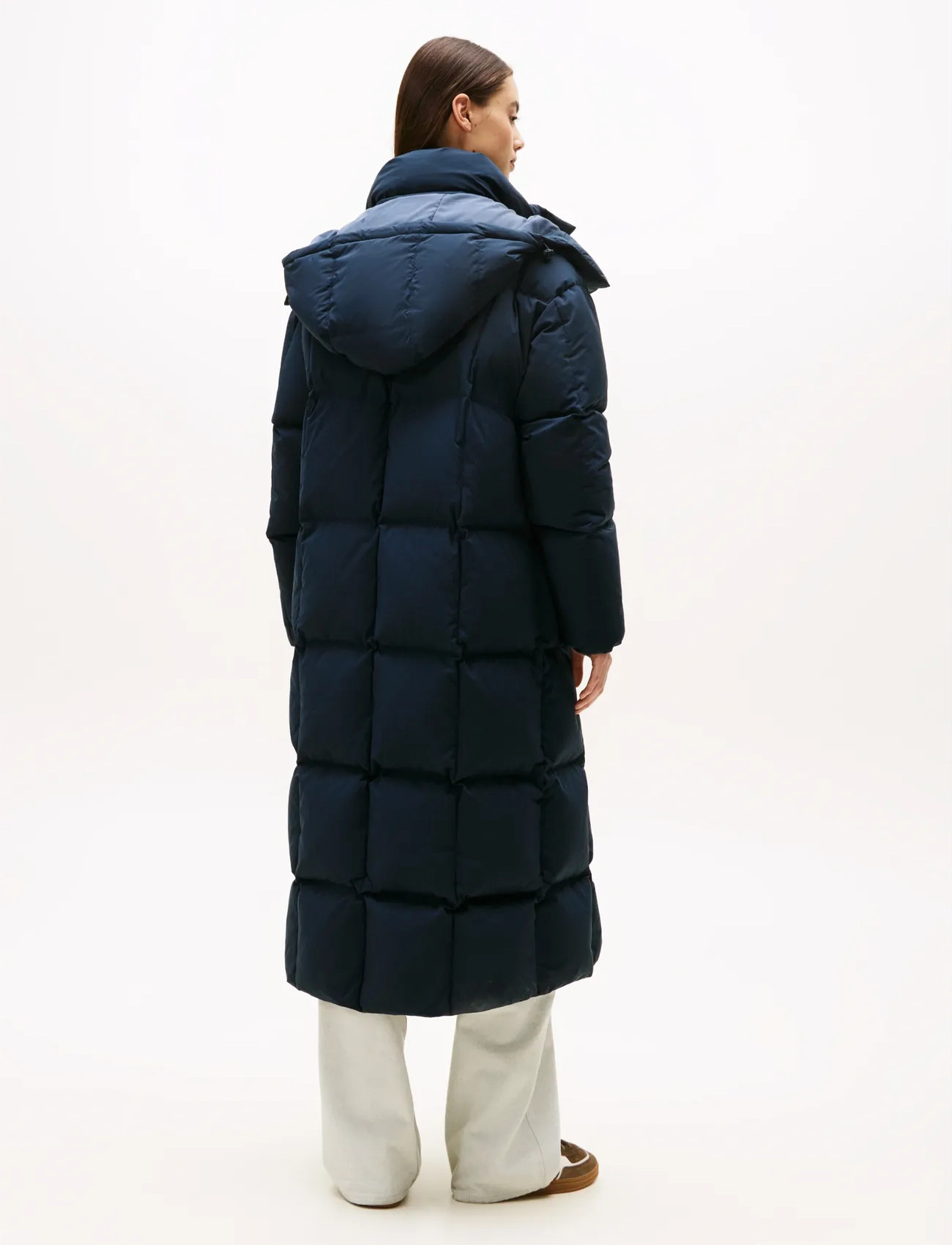 TOMMY JEANS Tjw Alaska Grid Dwn Mxi Coat jackor dam – bild 8