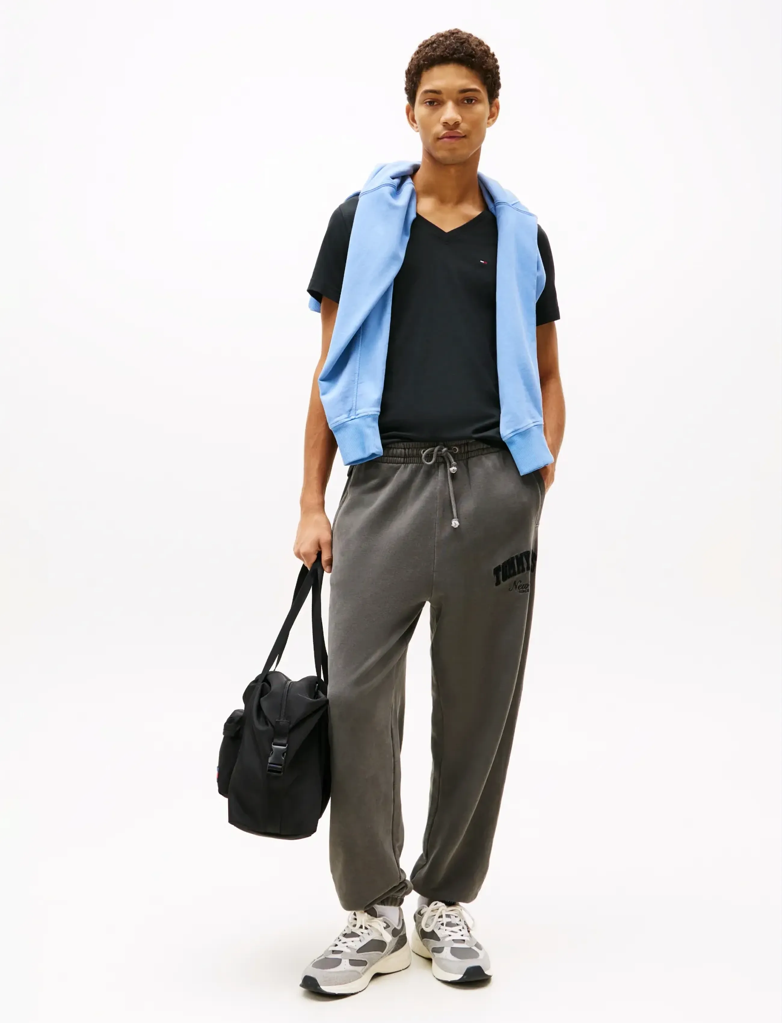 Tommy Jeans TJM ORIGINAL JERSEY V NECK TEE - Kläder - TOMMY BLACK / black