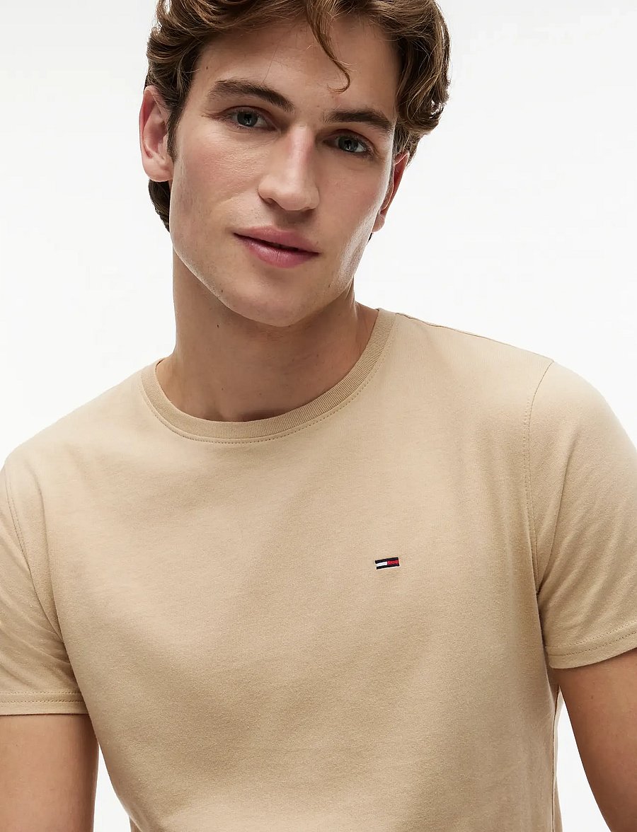 Tommy Jeans - TJM XSLIM JERSEY TEE EXT - kurzärmelige t-shirts - gentle gold - 3