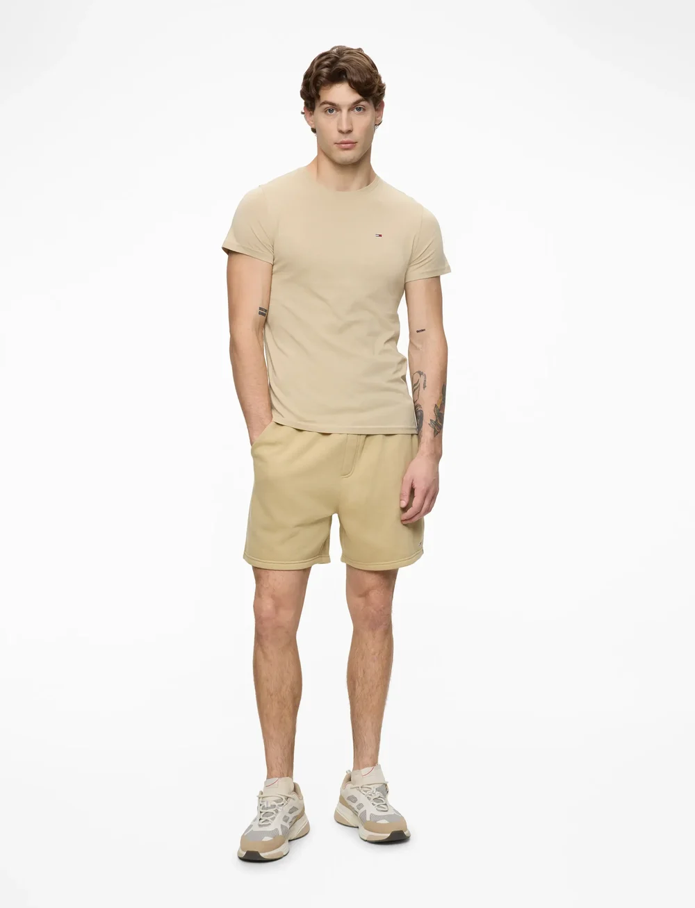 Tommy Jeans - TJM XSLIM JERSEY TEE EXT - t-krekli ar īsām piedurknēm - silt - 2