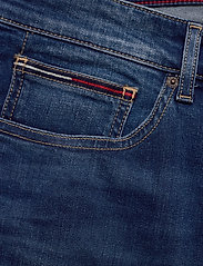 Tommy Jeans - SCANTON SLIM WMBS - slim fit -farkut - wilson mid blue stretch - 2