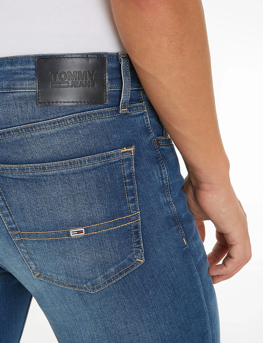 Tommy Jeans - AUSTIN SLIM TAPERED WMBS - wilson mid blue stretch - 5
