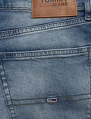 Tommy Jeans - SCANTON SLIM WLBS - džinsa bikses ar tievām starām - wilson light blue stretch - 4