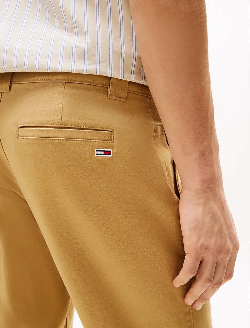 Tommy Jeans - TJM SCANTON CHINO PANT - chinos - classic khaki - 4