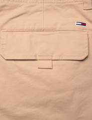 Tommy Jeans - TJM ETHAN WASHED TWILL CARGO - „cargo“ stiliaus kelnės - trench - 4