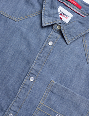 Tommy Jeans - TJM RLX WESTERN DENIM SHIRT - denim overhemden - mid indigo wash - 3