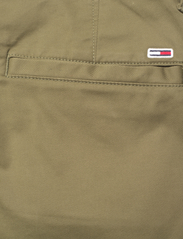 Tommy Jeans - TJM AUSTIN CARGO - cargo pants - drab olive green - 4
