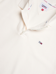 Tommy Jeans - TJM RLX BRANDED PLACKET POLO - polo krekli ar īsām piedurknēm - ancient white - 2