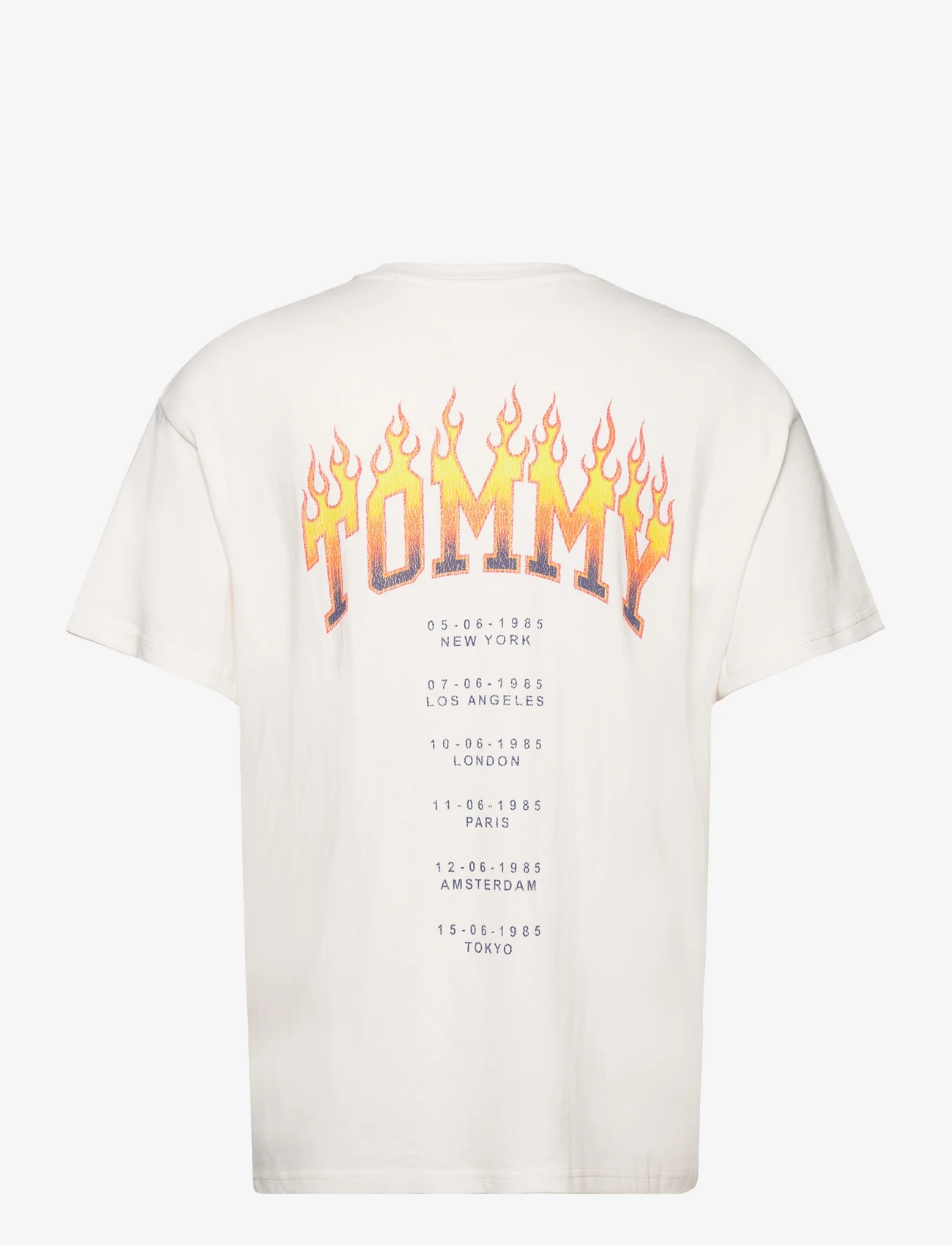 Tommy Jeans - TJM RLX VINTAGE FLAME TEE - kortärmade t-shirts - ancient white - 1