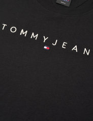 Tommy Jeans - TJM REG LINEAR LOGO TEE EXT - kortärmade t-shirts - black - 2