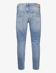 Tommy Jeans - DAD JEAN RGLR TPRD AH7139 - tapered jeans - denim light - 1