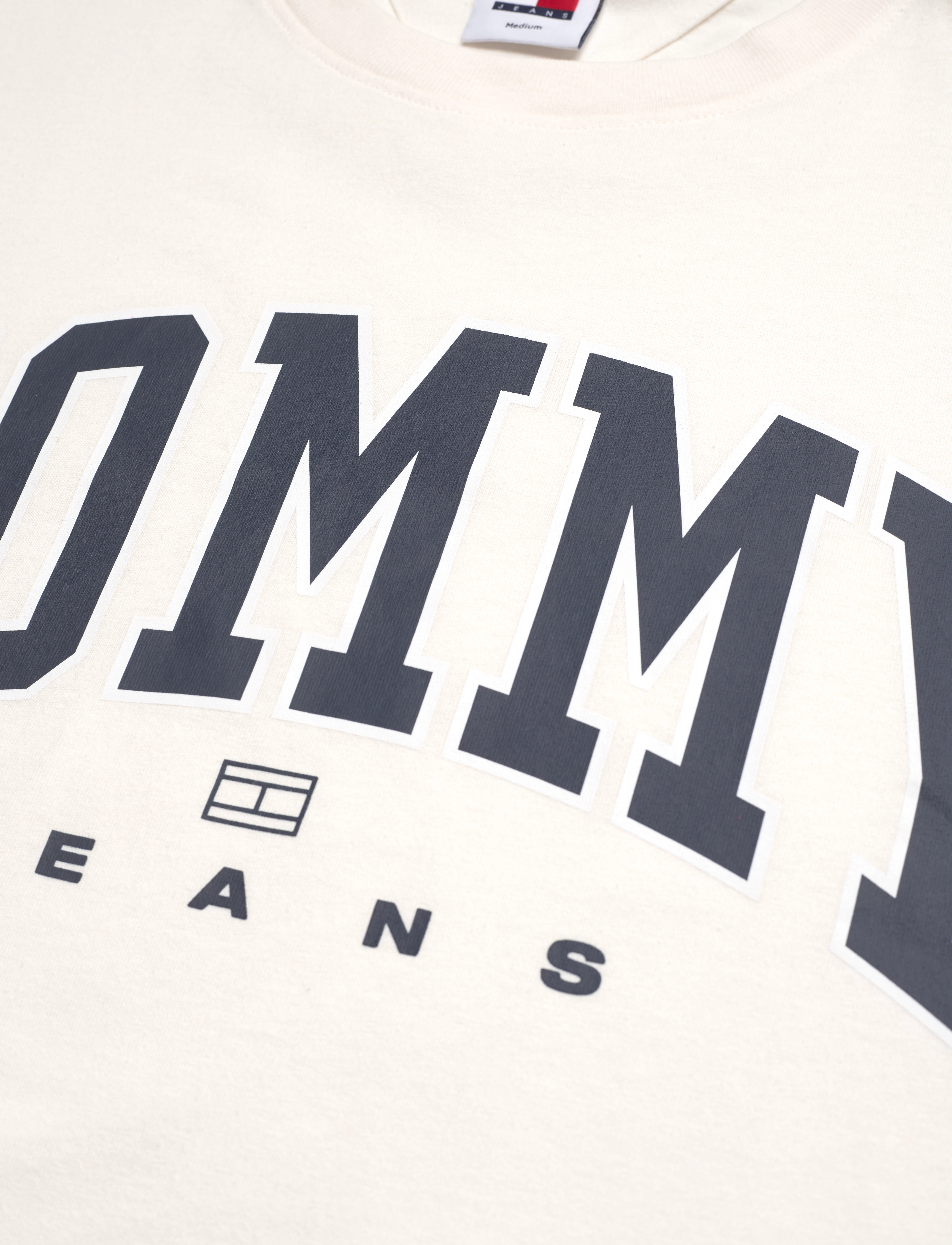 Tommy Jeans - TJM REG ARCH VARSITY TEE EXT - ancient white - 2