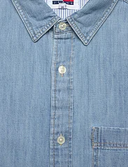 Tommy Jeans - TJM REG DENIM SS SHIRT - skjortor - lt indigo - 2
