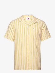 Tommy Jeans - TJM STRIPE LINEN SS SHIRT EXT - kortærmede t-shirts - warm yellow stripe - 0
