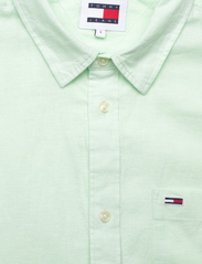 Tommy Jeans - TJM REG LINEN BLEND SHIRT - lininiai marškiniai - opal green - 2