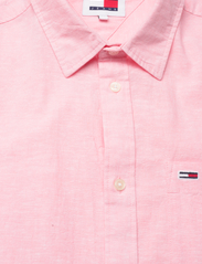 Tommy Jeans - TJM REG LINEN BLEND SHIRT - lininiai marškiniai - tickled pink - 2