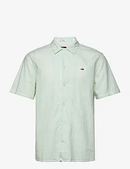 Tommy Jeans - TJM LINEN BLEND CAMP SHIRT EXT - kortærmede t-shirts - opal green - 2