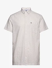Tommy Jeans - TJM REG STRIPE SEERSUCKER SHIRT - kortærmede t-shirts - white / newsprint - 0