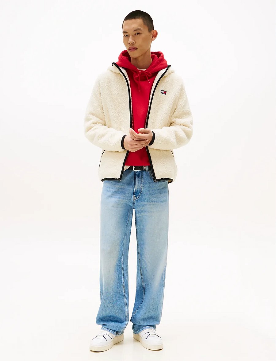 Tommy Jeans - TJM REG BADGE TEDDY ZIP TRU EXT - plīša džemperi - desert sand dune - 2