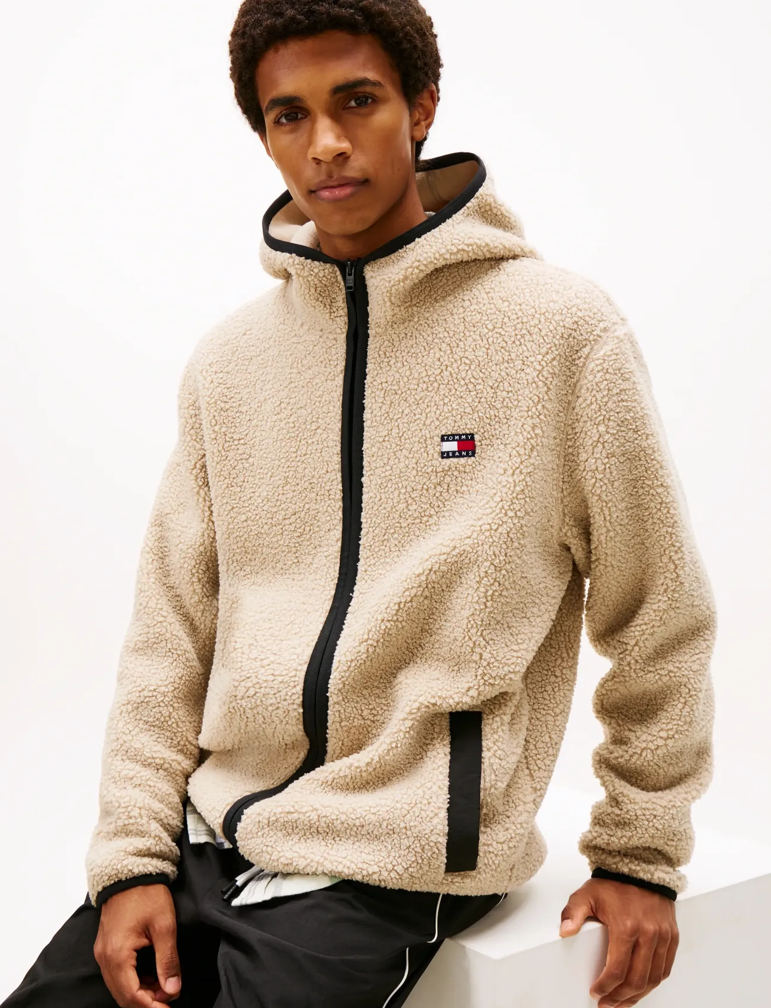 Tommy Jeans - TJM REG BADGE TEDDY ZIP TRU EXT - teddytröjor - gulf sand - 4