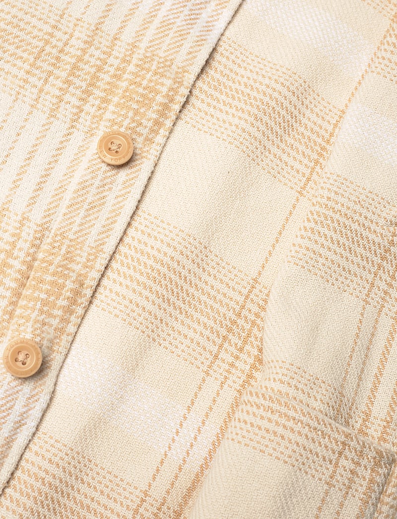 Tommy Jeans - TJM BADGE CHECK OVERSHIRT - karierte hemden - gentle gold check - 4