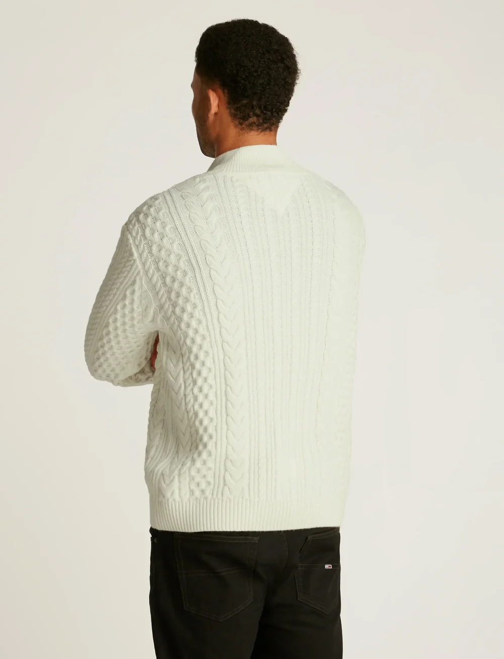 Tommy Jeans - TJM REG CABLE S FLAG 1/4 ZIP - pullover mit halbem reißverschluss - ancient white - 3