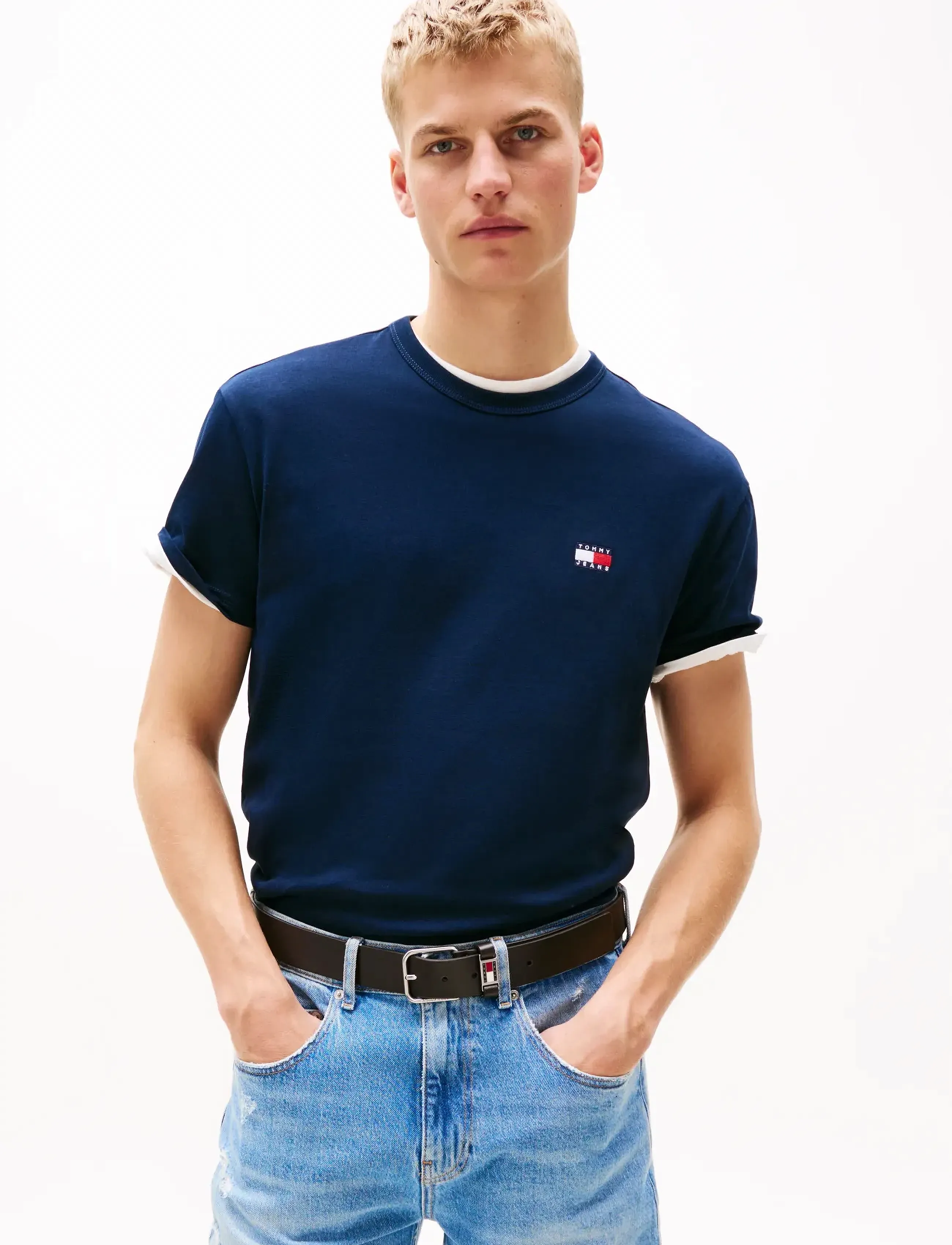 Tommy Jeans TJM REG BADGE TEE EXT - Angebote - DARK NIGHT NAVY / navy