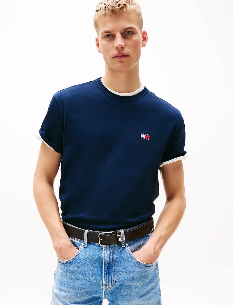 Tommy Jeans - TJM REG BADGE TEE EXT - lühikeste varrukatega t-särgid - dark night navy - 0